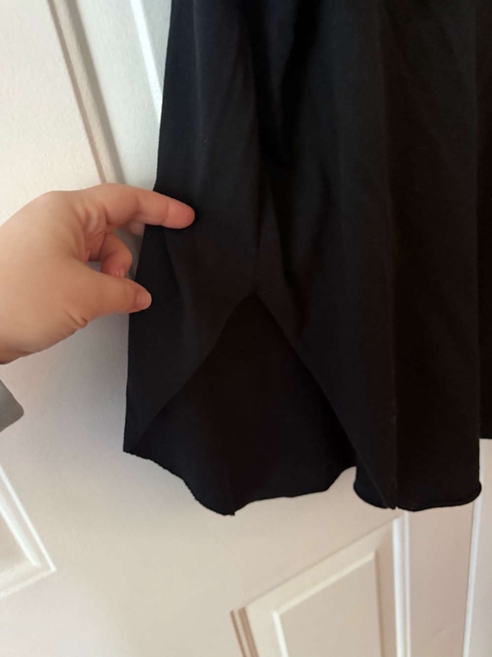 Elevated black tee - Picture 3 of 4